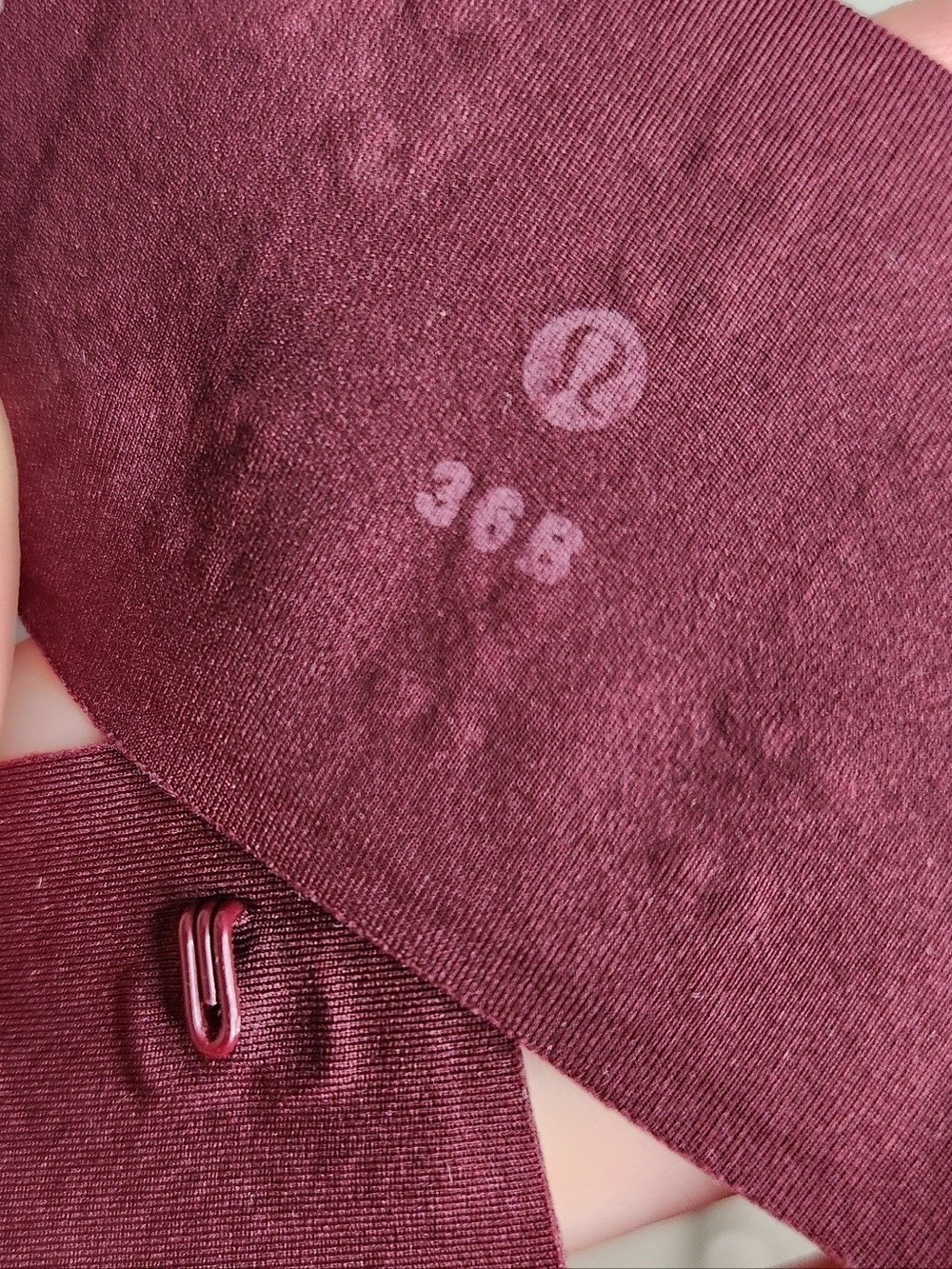 Lululemon Hold True Bra In Garnet Red Size 36B - Picture 11 of 11